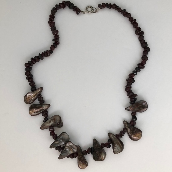 Dark plum chunky stone necklace - Picture 3 of 3